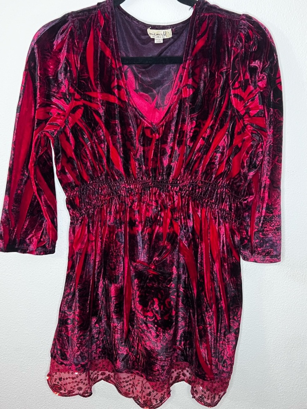 ONE WORLD Red and Black Velvet Burnout V-Neck Blouse